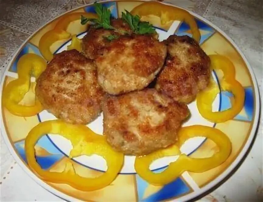 Сочные котлеты из кролика. Котлетки из кролика для ребенка. котлеты из фарша кролика сочные. котлеты из кролика на пару для детей до года.