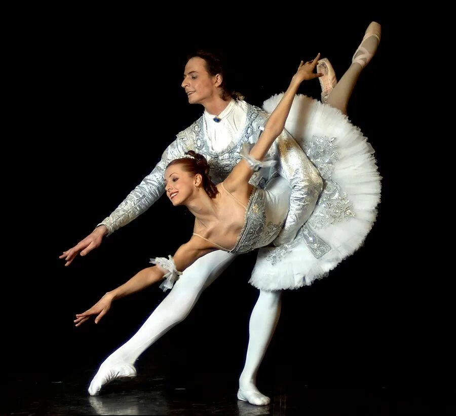 Балет дуэт. Балетный дуэт. Балерина дуэт. Современный российский балет.