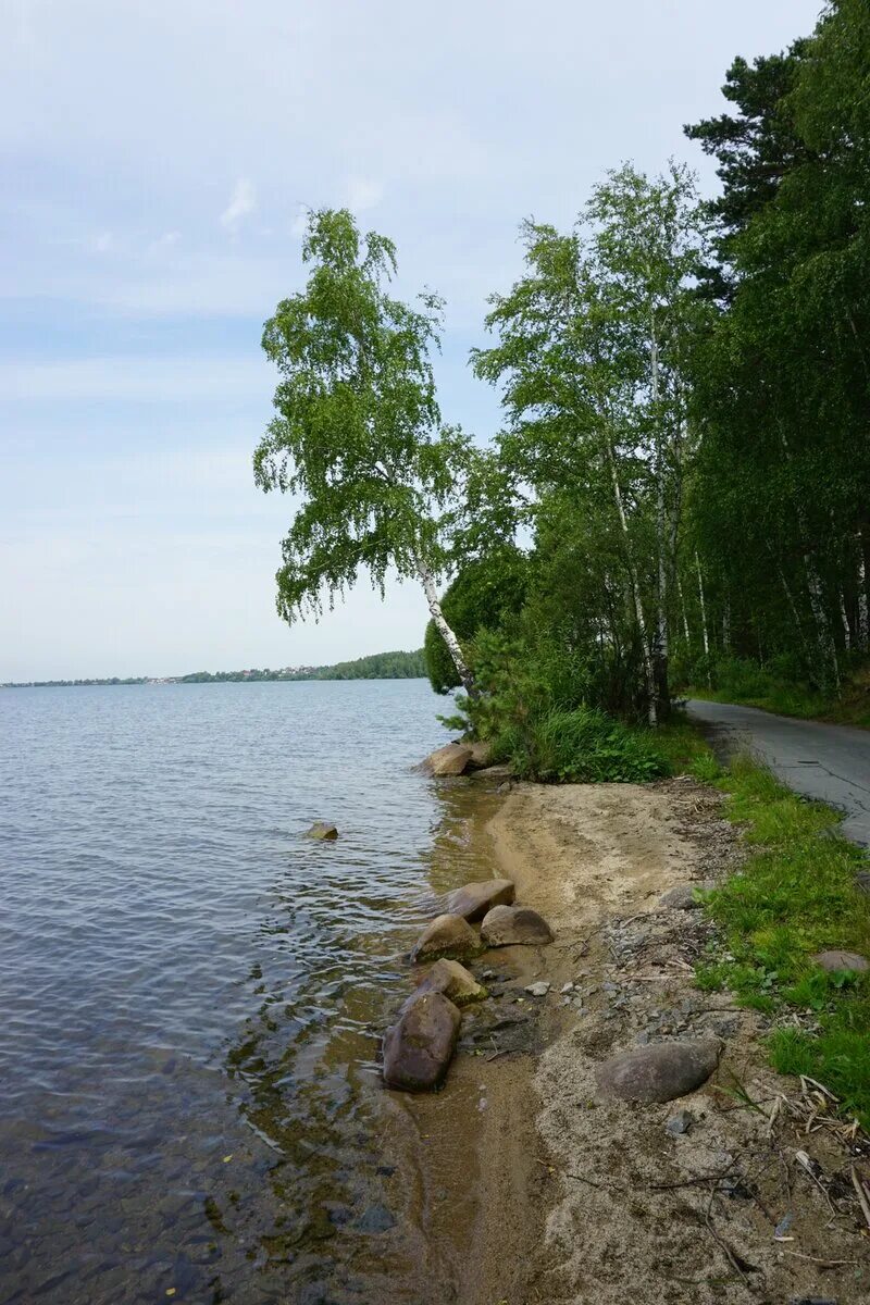пляж шарташ екатеринбург. пляж шарташ екатеринбург. екатеринбург оз шарташ пляж. карасики шарташ екатеринбург. озеро шарташ екатеринбург.