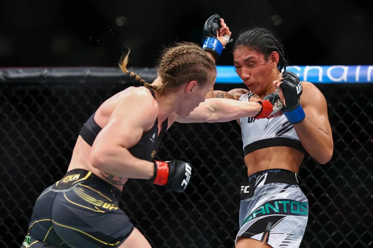 Ufc волкановски. Хорхе масвидаль колби ufc 272. Колби ковингтон боец ufc. Ufc волкановски. Бой янк.
