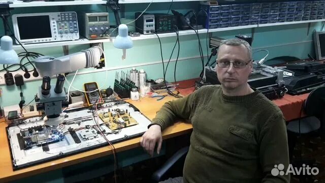 Ремонтная мастерская телевизоров. Ремонт телевизоров частный мастер. Ремонт электроники. Ремонт телевизоров в троицке. Мастер телевизора на дому.