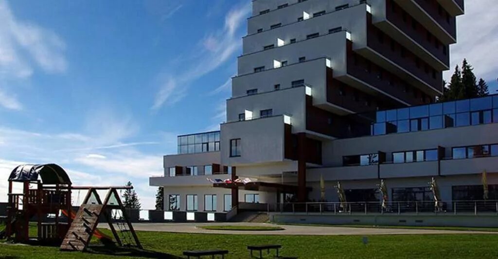Гостиница панорама словакия. Панорама в словакии. Панорама в словакии. Панорама в словакии. Panorama hotel, strbske pleso, словакия 1970s.