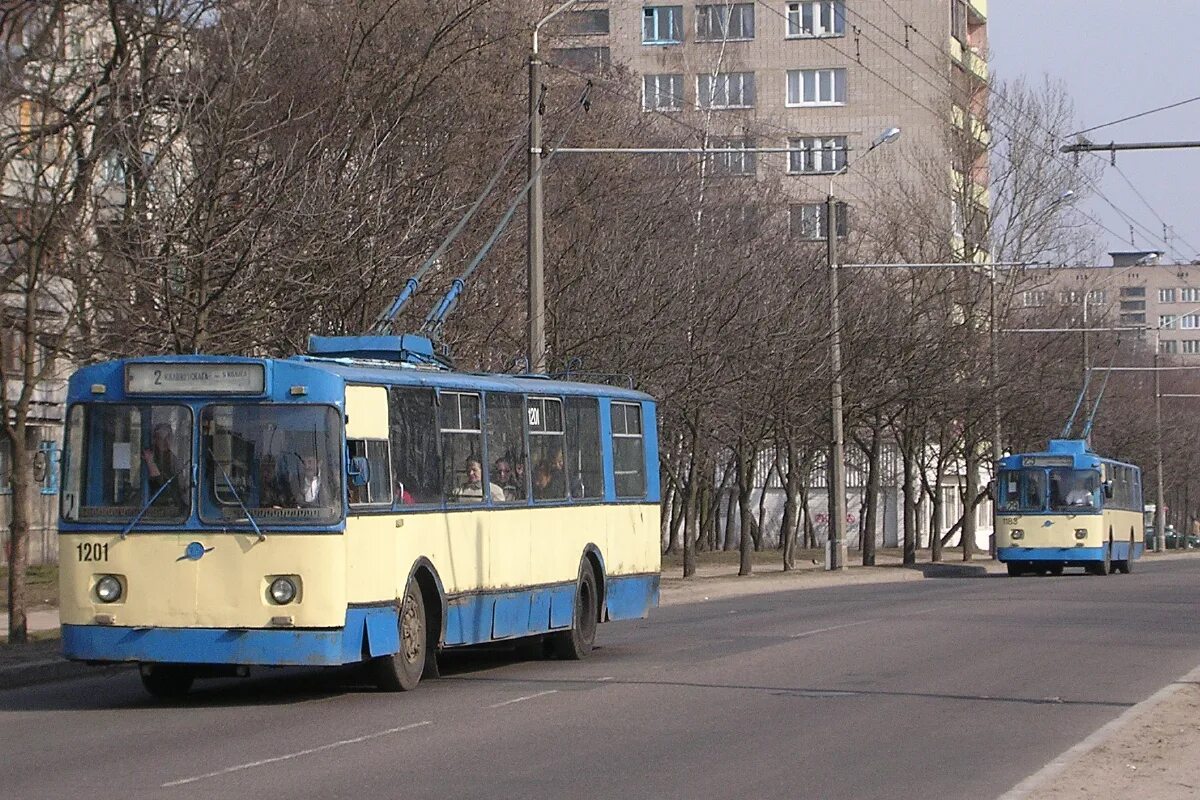 Минск 2000 годов. Троллейбус ЗИУ Минск. Троллейбусный парк 4 Минск ЗИУ. Троллейбус Минск 2000. Минский троллейбус 90е.