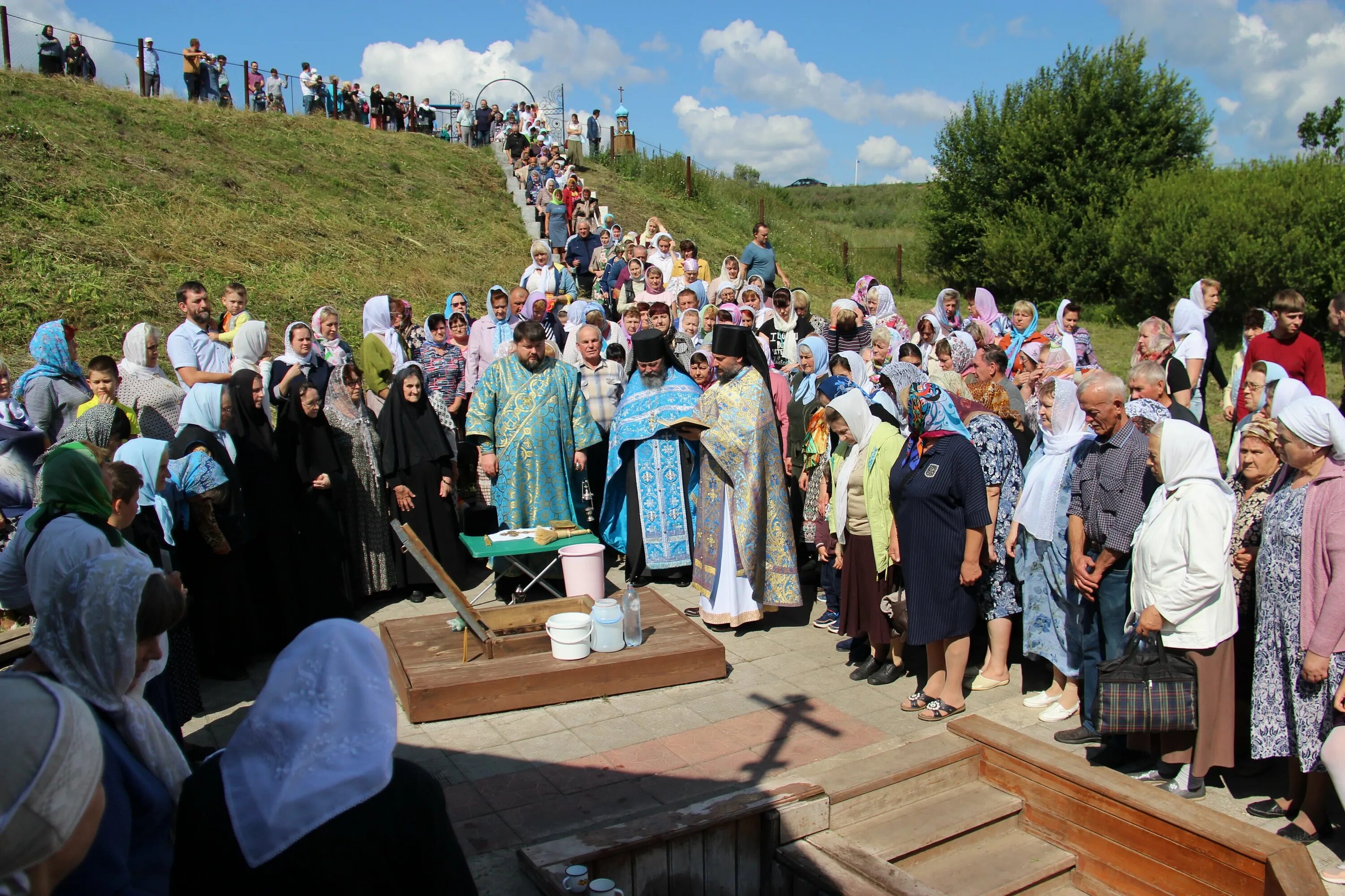 Казанский монастырь с Папоротка Богородицкого района. Женский монастырь Тульская область. Женский монастырь с Папоротка Тульской обл. Экскурсии Свято Казанский женский монастырь Тульская область.