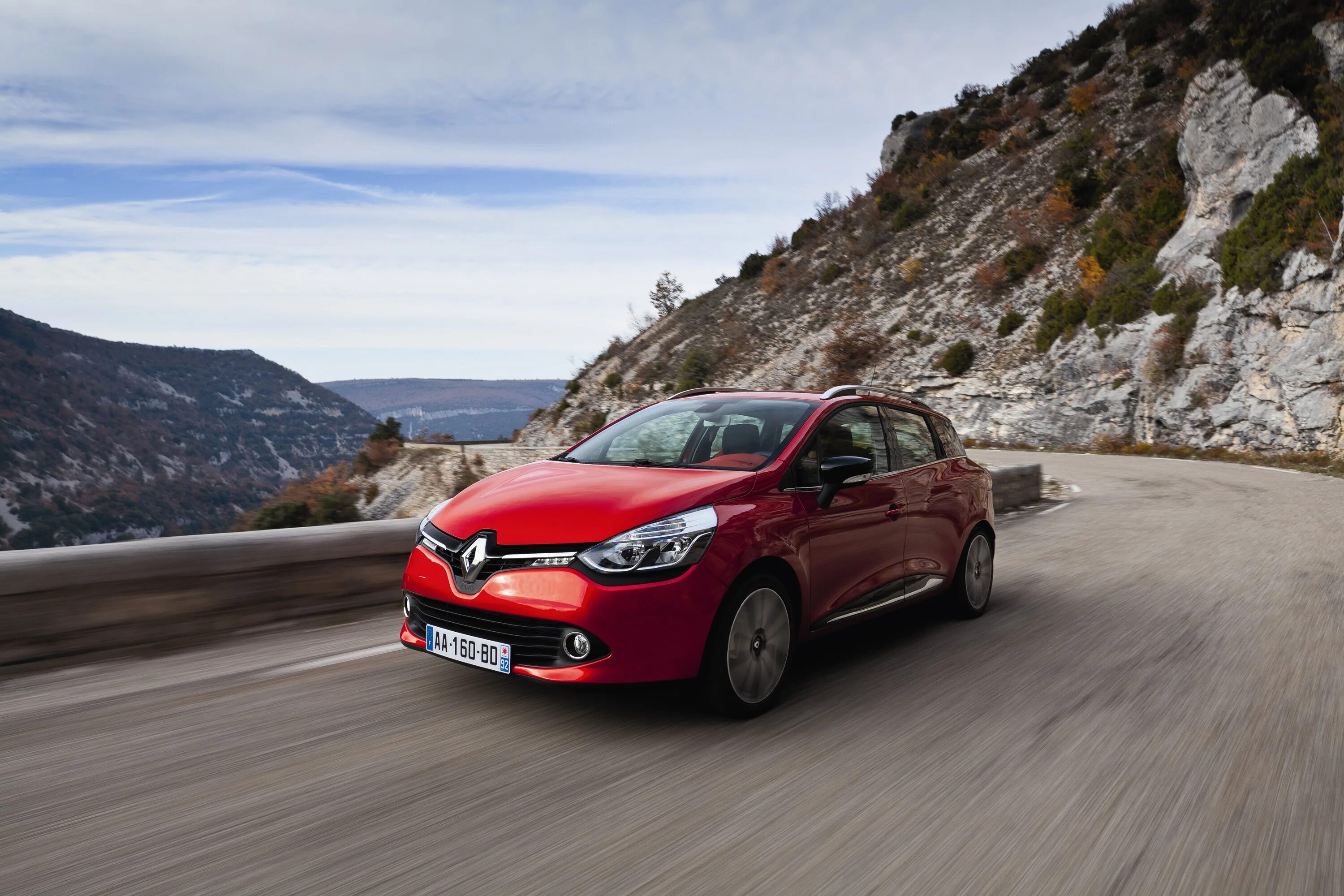 Clio rs 4. Renault clio 4 универсал. Рено клио 2014 фото. Рено клио 4. Новый рено 2013.