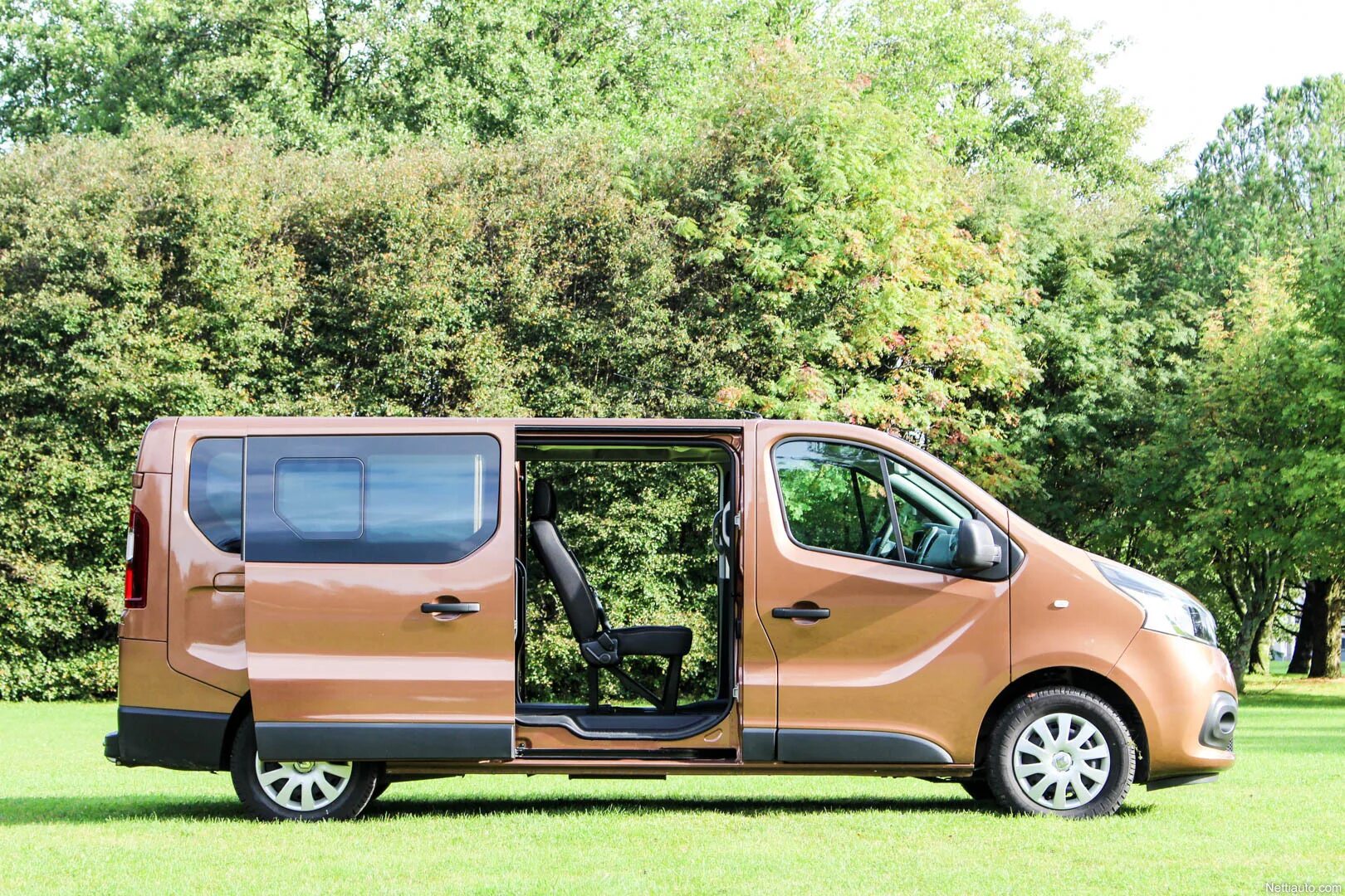 Рено трафик 1.6. Рено трафик 4. Рено трафик 2017. Renault Trafic новый. Рено трафик 2.