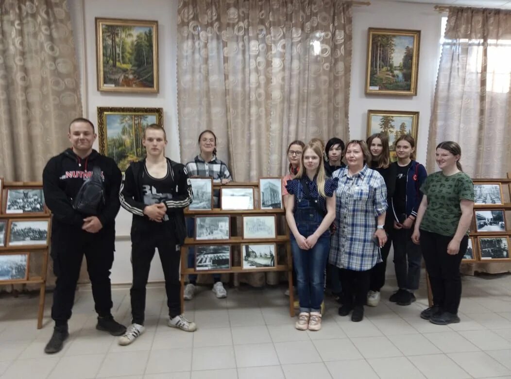 экскурсия в музее. ночь в музее фото музея. ночь в музее. художественный музей. ночь музеев екатеринбург 2023.