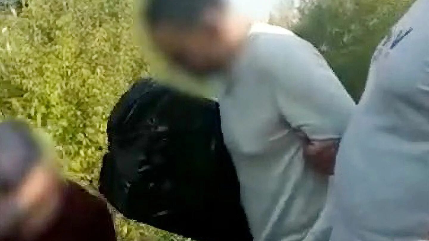 Сделал насильнику дочери операцию. Отец издевался над ребенком. Надругались над девушкой. Дети которых избивают родители. Сделал насильнику дочери операцию.