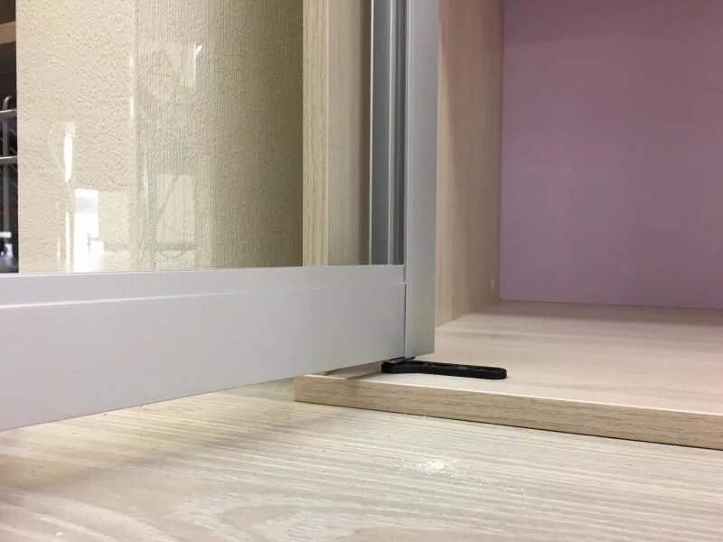 Механизм для распашных дверей senator, mkd-022. Двери пивот для шкафа. Raumplus профиль s 751. Распашная система дверей. Распашная система аристо 4 в 1.