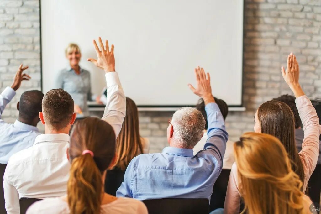 Проведение психологического тренинга. Бизнес тренинг. Люди на тренинге. Проведение психологического тренинга. Групповой тренинг по психологии.