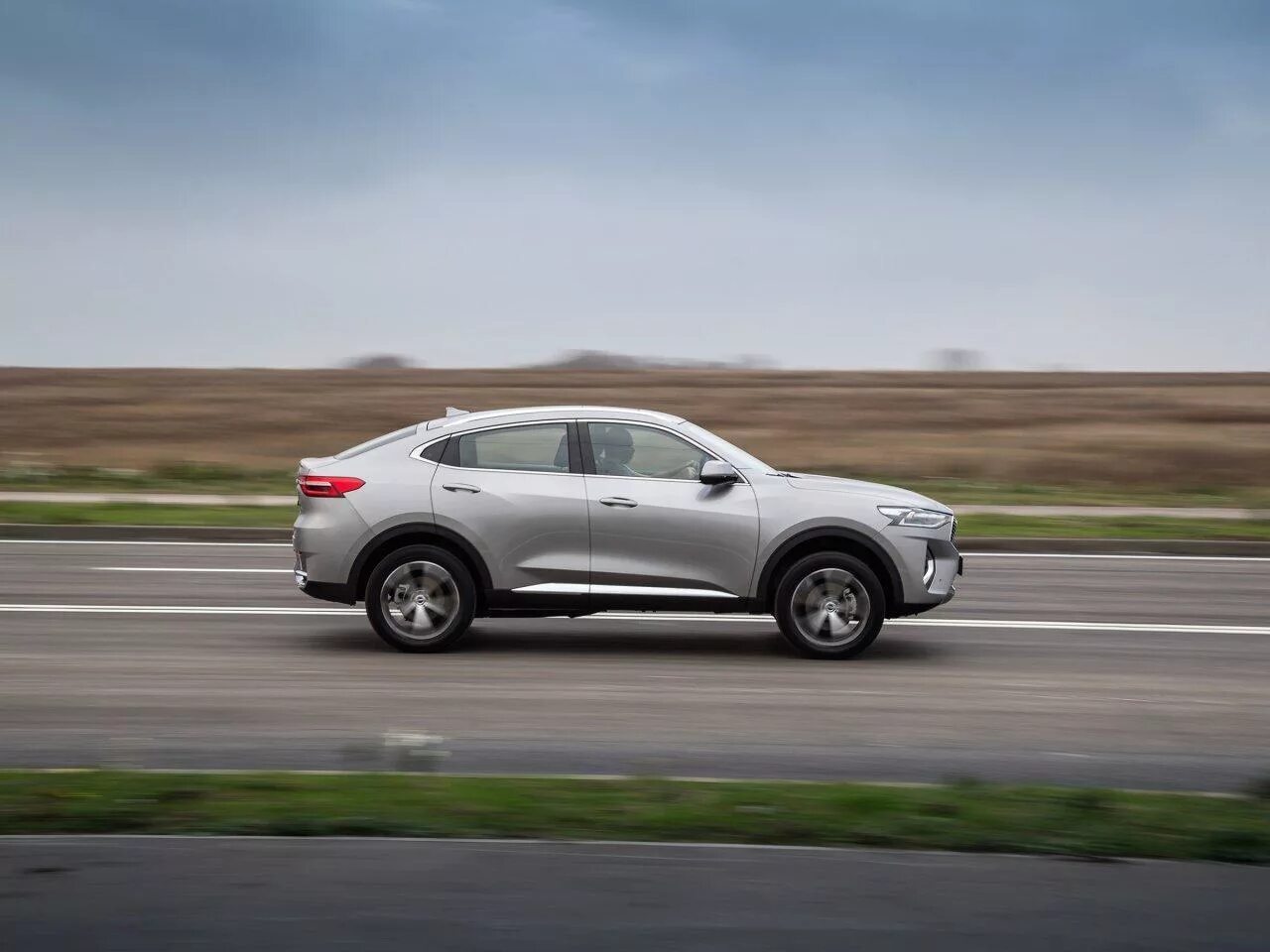 Какой робот стоит на хавал. Haval f7x 2025. haval f7x 2025. haval f7x new 2025. хавал ф7 х 2025 новый кузов.