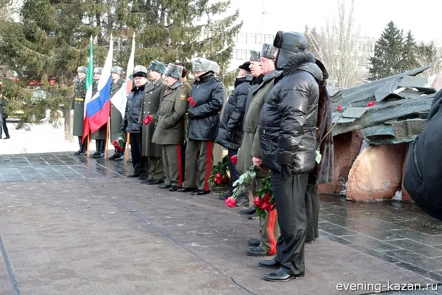 Митинг посвященный 23 февраля. Митинг у памятника воинам-интернационалистам.. Люберцы митинг посвященный выводу войск из Афганистана. Митинг к годовщине вывода войск из Афганистана. В Скопине отметили день вывода войск из Афганистана.