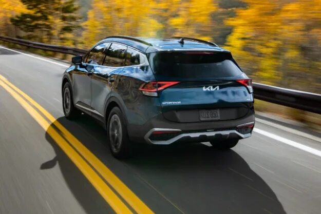 Большое обновление гибридного кроссовера: представлен Kia Sportage Hybrid 2023