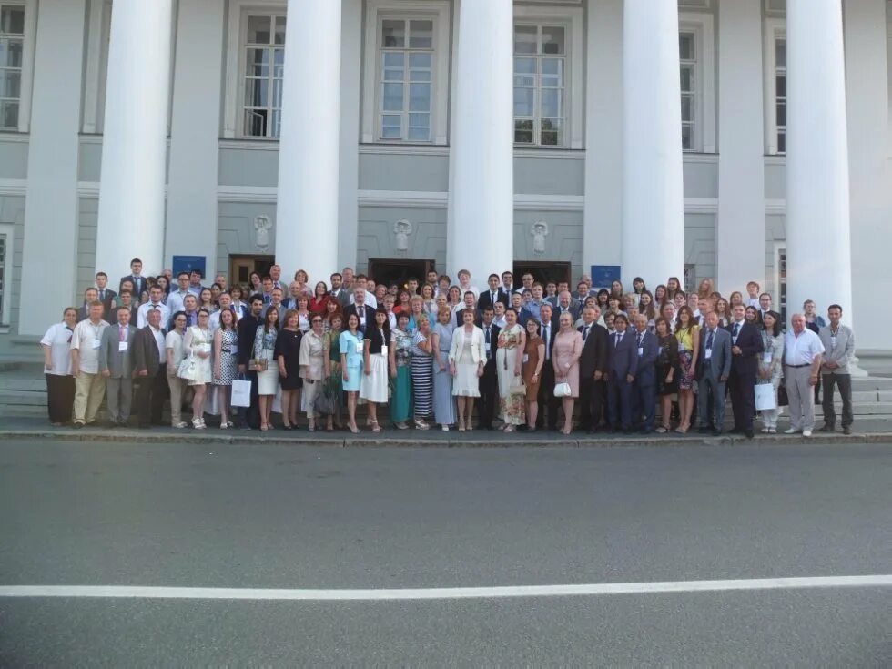 Выпускники юрфака. Встреча выпускников юрфака кфу. Факультет мгу юрфак. Выпускники юрфака. Выпускники казанского университета юрфак.