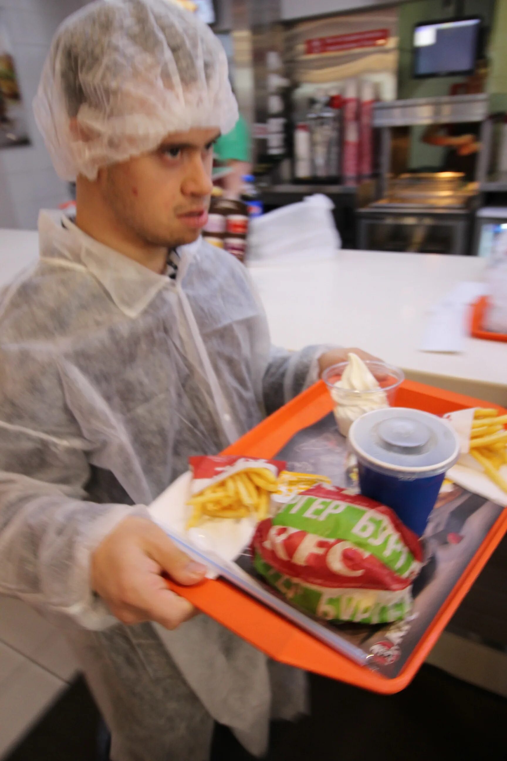 Kfc в павловской. Кфс. Kfc павловское. Директор kfc. Кфс новокузнецк курако 1б.