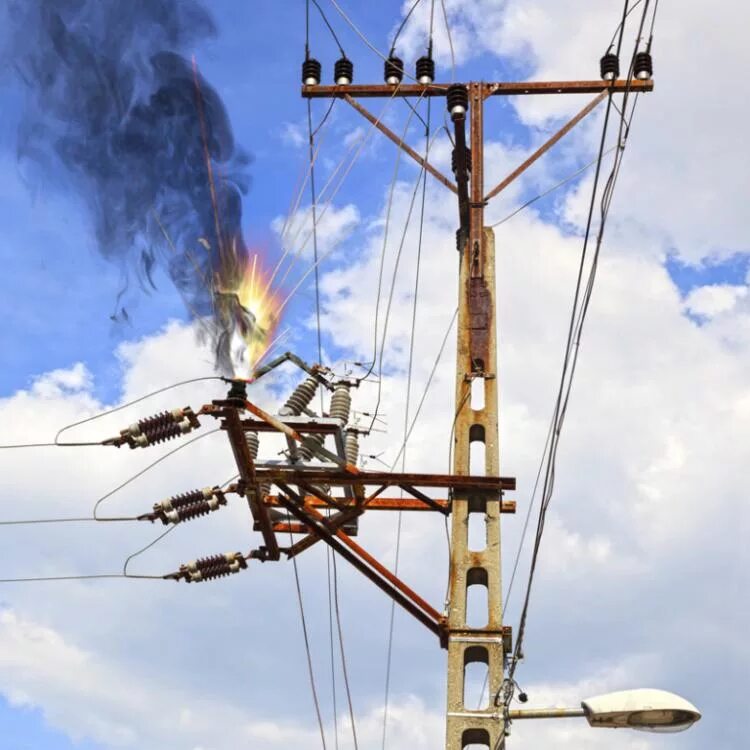 Вл 110кв кз на вл. Электричество эстетика. Короткое замыкание воздушных линий. Короткое замыкание воздушных линий. Разъединитель 110 кв на лэп.