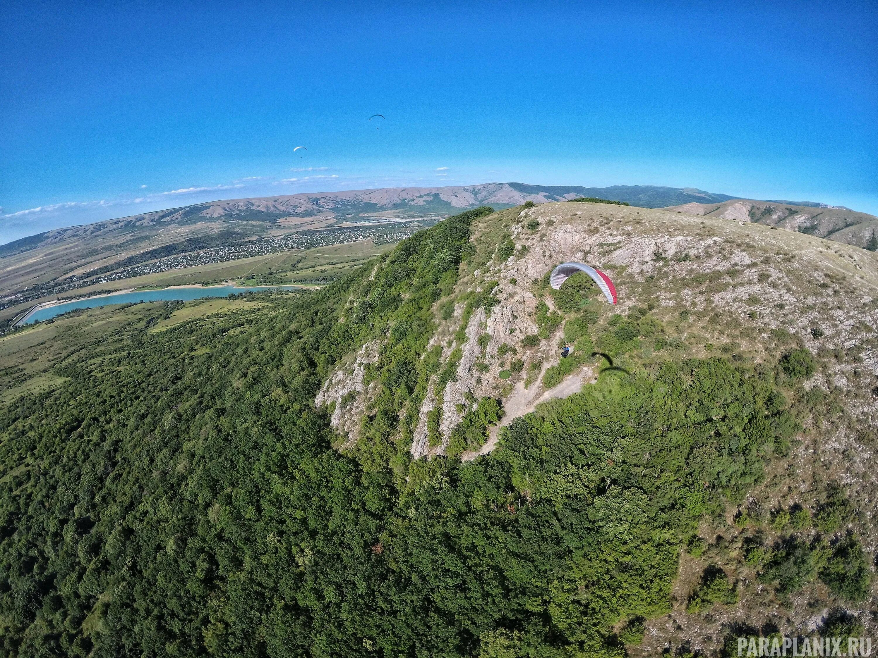 Гора тарки тау. Тас Тау в Крыму. Гора Парле-Тау. Азиш Тау гора. Гора Гран Тау Татарстан.