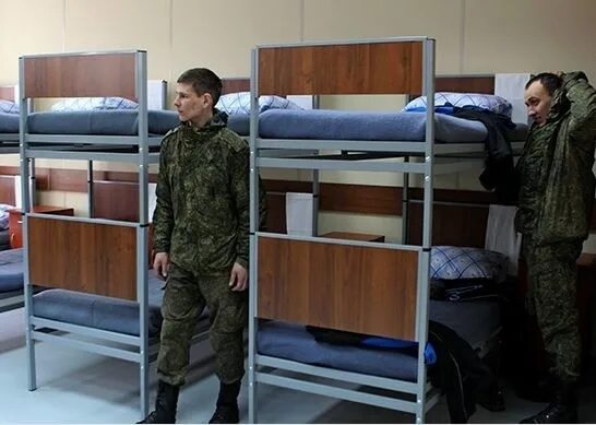 Казарма 2023. Кровать армейская (к. Новая казарма. Кубрик в лагере. Воздвиженка приморский край казармы.