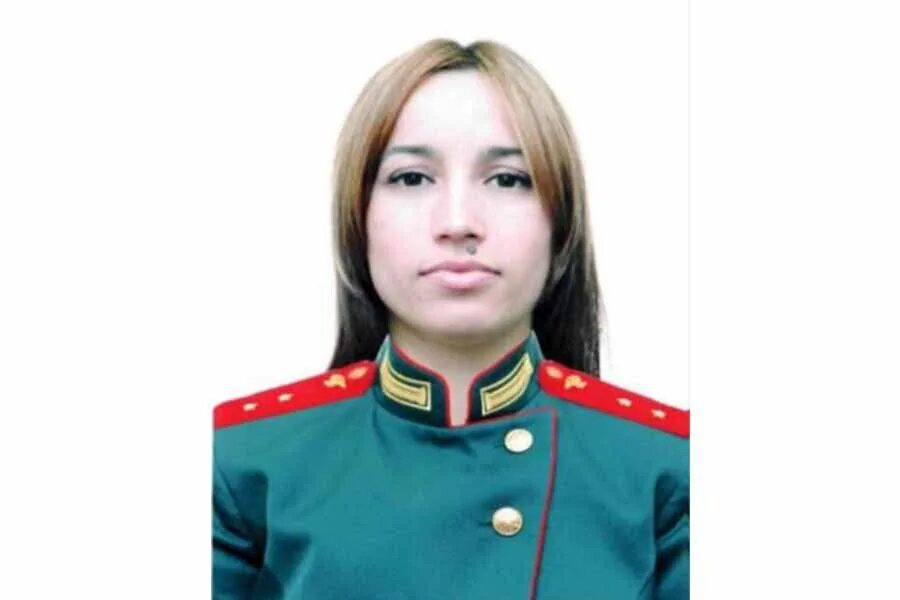 Фельдшера екатерину иванову. Екатерина иванова прапорщик фельдшер. Екатерина иванова. Мария мирошниченко лейтенант медицинской службы. Екатерина ивановна прапорщик.