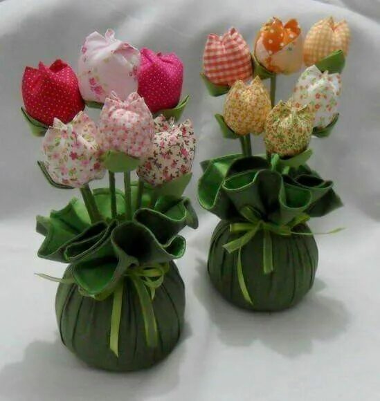 Llooki: marzec 2012 Fabric flowers, Easy fabric flowers, Tshirt crafts