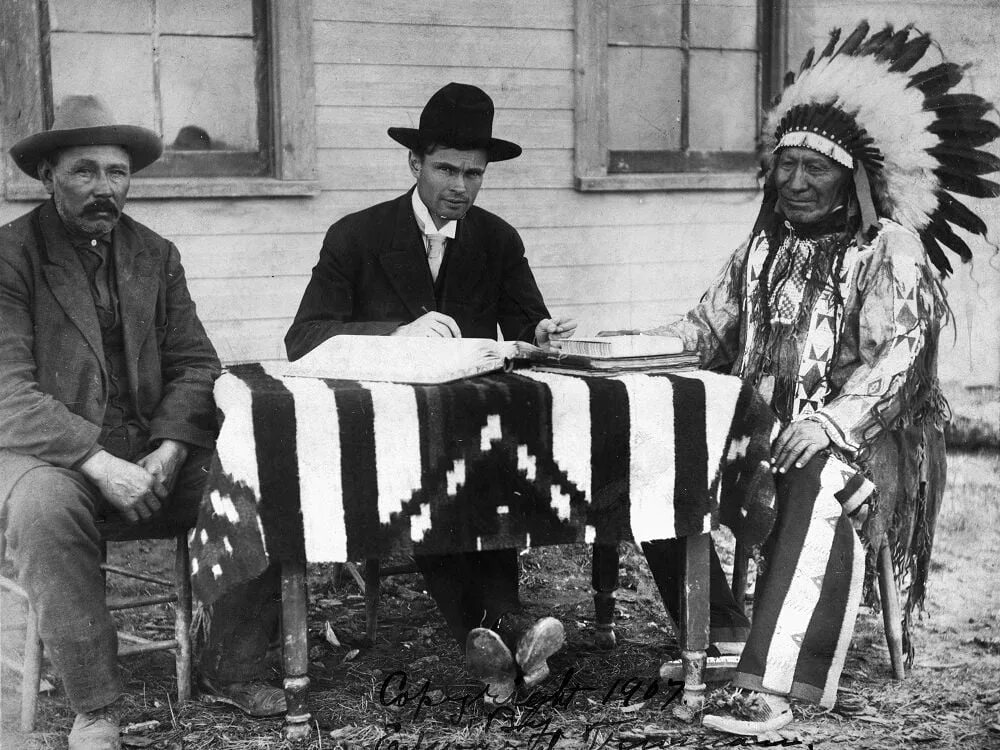 Могучее племя. Индейцы в конгрессе США. Переговоры с индейцами. США 1907 год. Индеец в конгрессе.