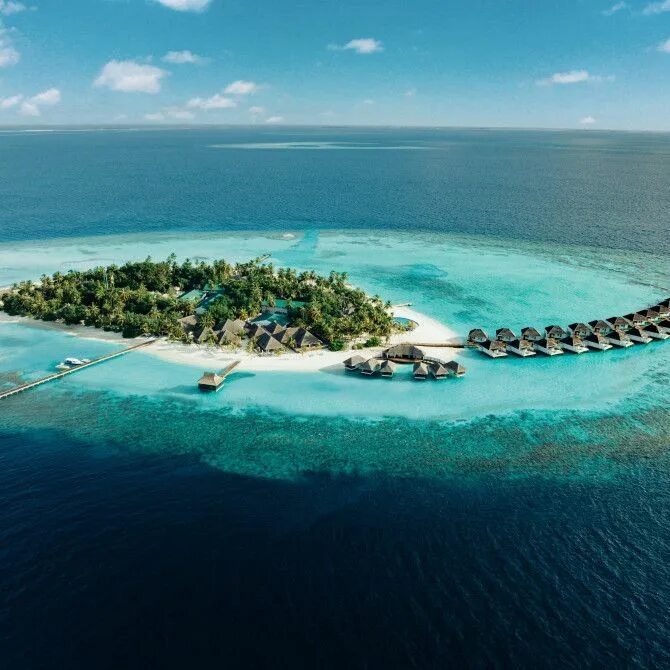 Новые острова отзывы. Остров Дангети Мальдивы. Nova Maldives 5. Тинаду остров Мальдивы. Маамигили Мальдивы.