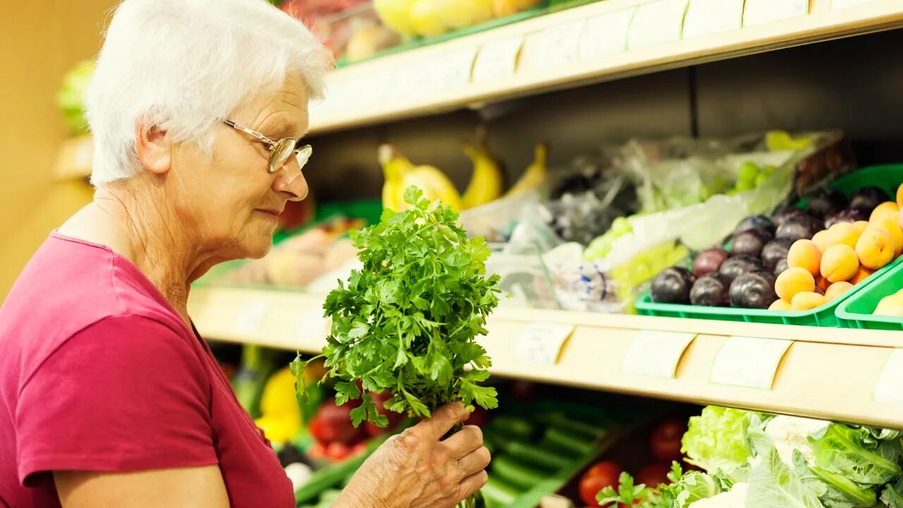 Питание пожилых. Здоровое питание в пожилом возрасте. Здоровое питание для пожилых людей. Продукты для пожилых.