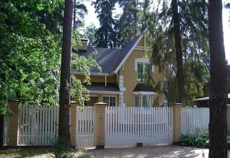 Королев ул победы. Аренда дома королев. На королев домик красивый. Королев мкр первомайский ул ульянова 20. Аренда дома королев.