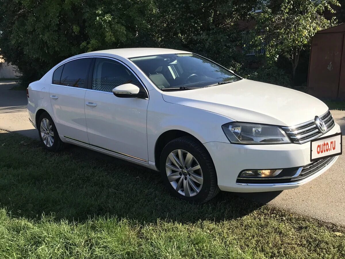 Passat 2012. Фольксваген Пассат 2012. Volkswagen Passat b7 2012 белый седан. Фольксваген Пассат белый 2012. Фольксваген Пассат 2012 года белый.