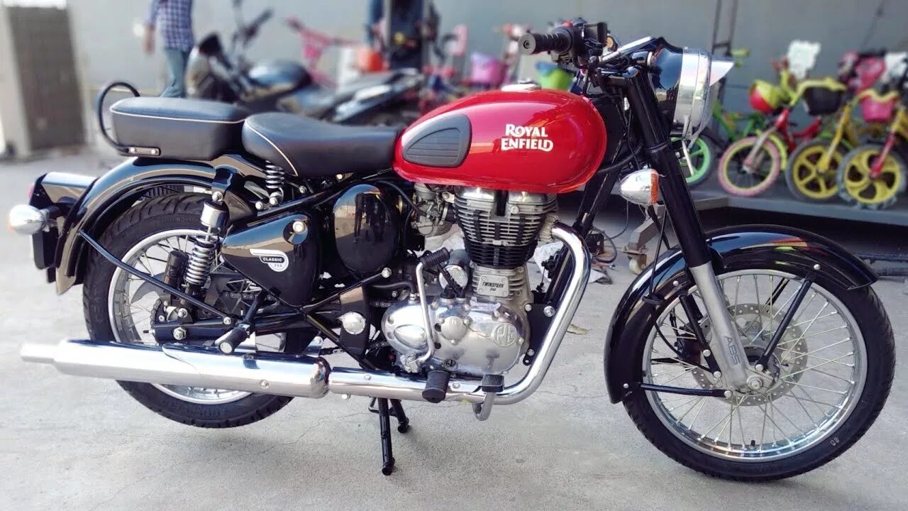 Роял энфилд 350. Royal Enfield Classic 350. Роял Энфилд Классик 350. Роял Энфилд мотоцикл Классик 350. Мотоцикл Royal Enfield Bullet 350 Standart Maroon.