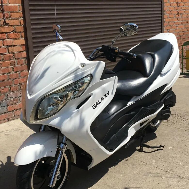 Скутер vento max 200. Макси скутер galaxy 150. Китайские максискутеры 400 кубов. Макси скутер 125 кубов. Макси скутер sym 300.