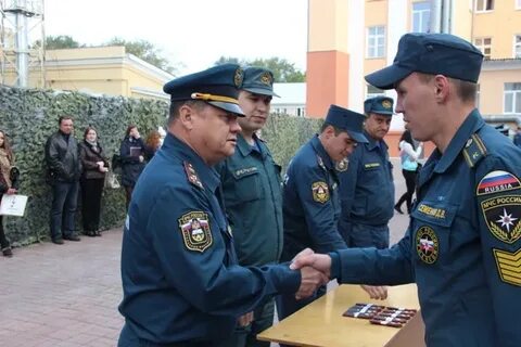 Сколько званий в мчс