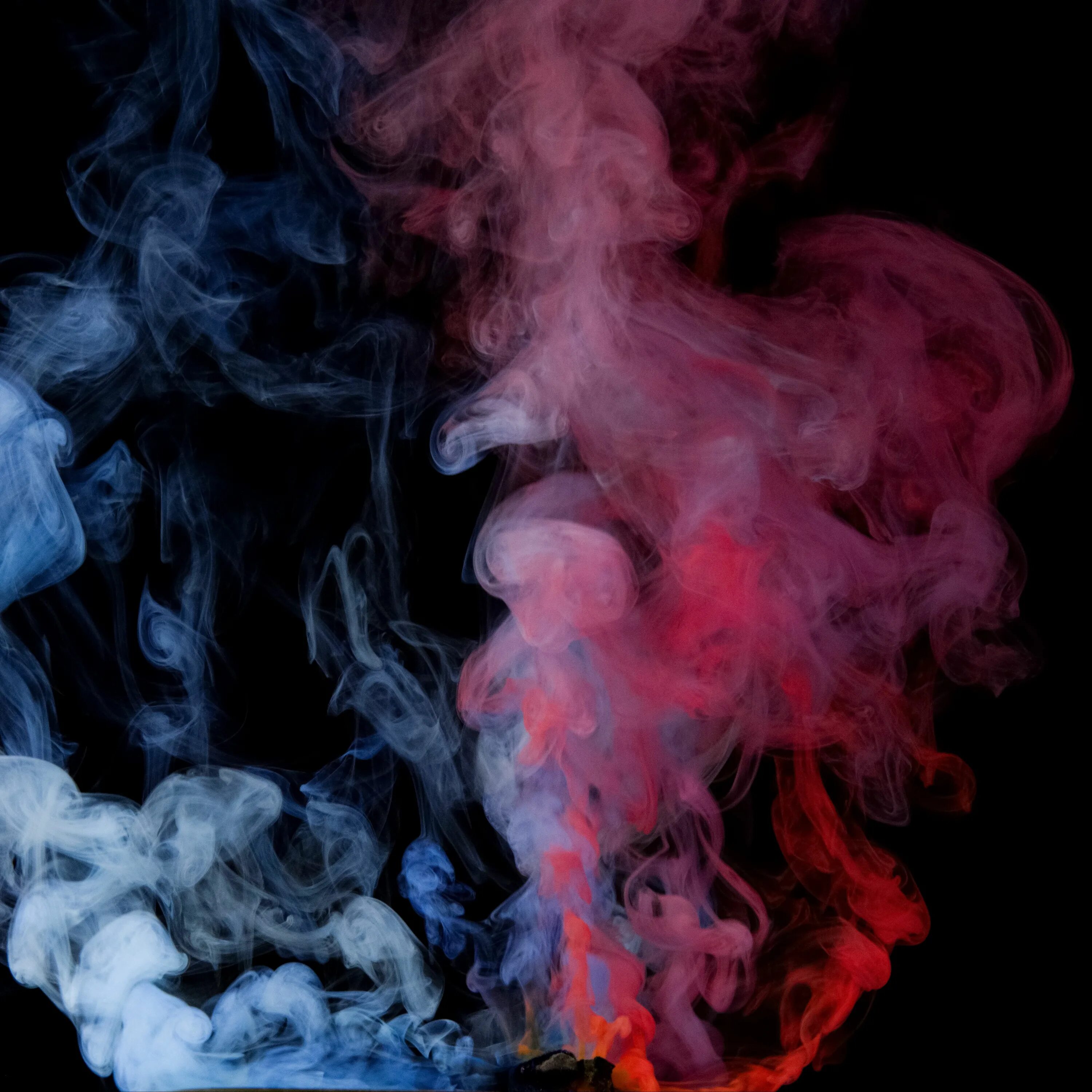 Красивый дым. Красно синий дым. Обои дым. Фон дым.