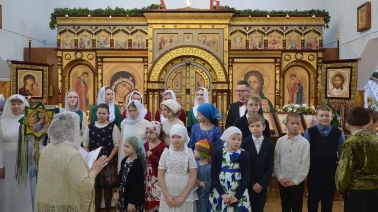 Церковь пятидесятников в ханты-мансийске. Знаменская церковь (ханты-мансийск). Знамение ханты мансийск. Знамение ханты мансийск. С праздником вербное воскресенье.