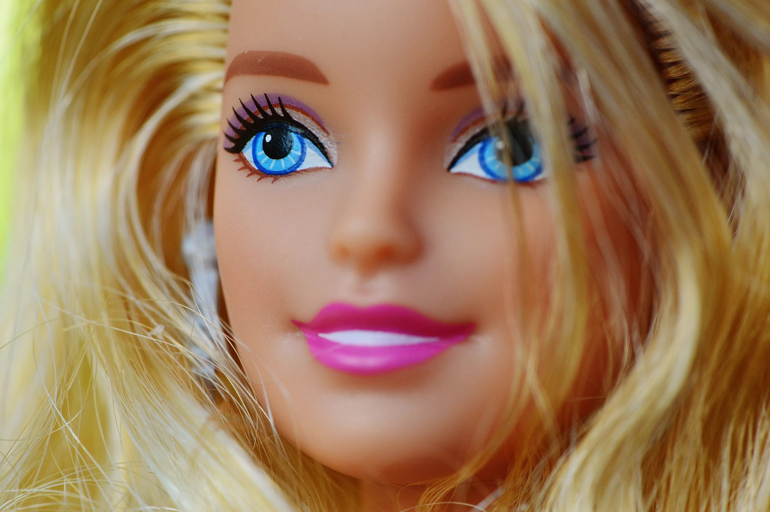 Blonde toy. Барби. Кукла Барби. Лицо куклы Барби. Глаза куклы Барби.