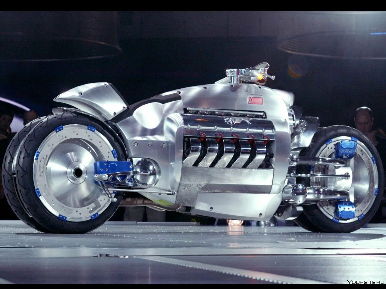 Мотоцикл dodge Tomahawk v10 Superbike. Мотоцикл dodge Tomahawk v10. Dodge Tomahawk v10. Dodge Tomahawk (2003). Мощный мопед