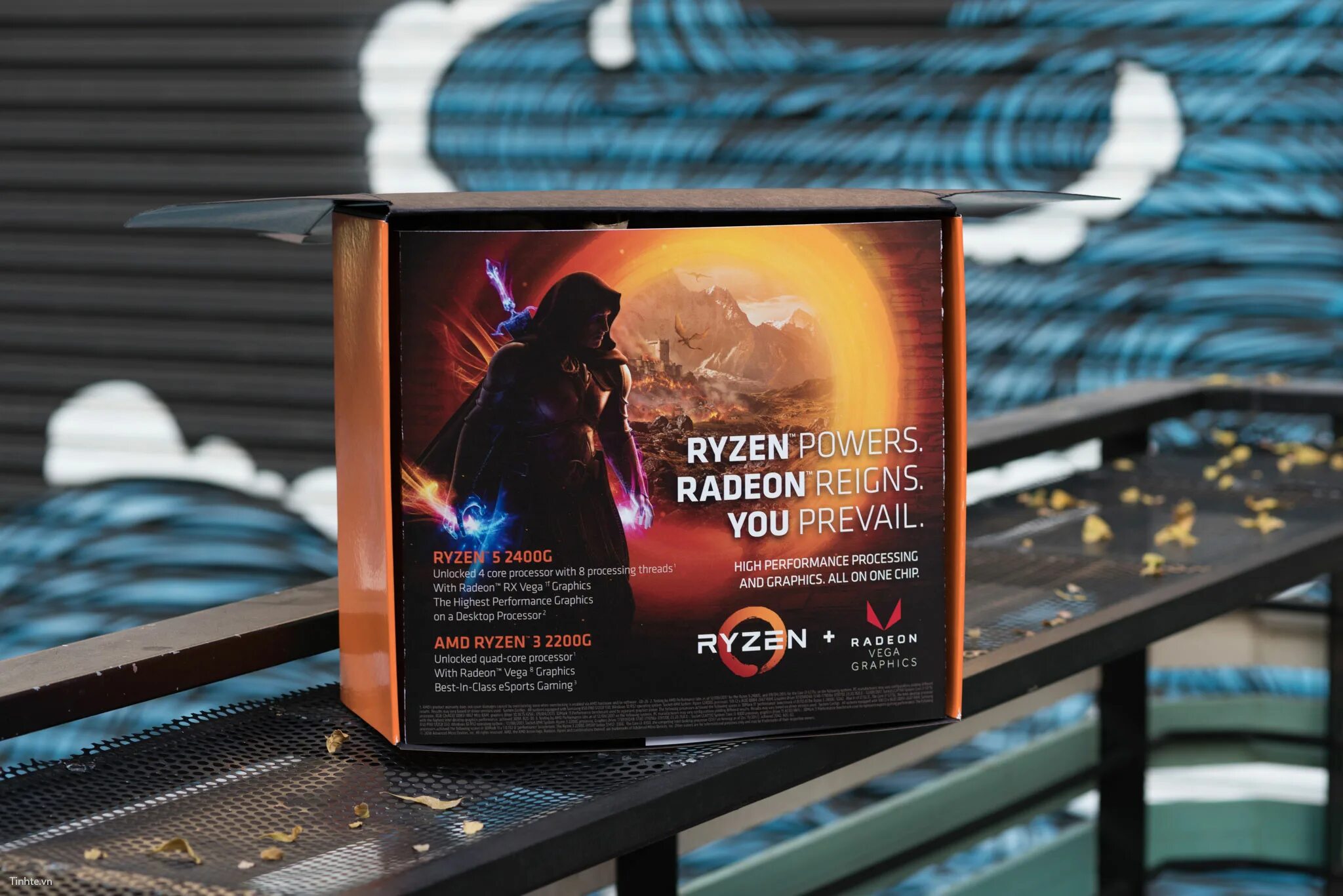 Amd ryzen 5500u 2.1 ггц. Amd ryzen 5 2400g with radeon vega. amd ryzen 5 5500u видеокарта. amd ryzen 5 5500u сравнения. amd radeon 5500u.
