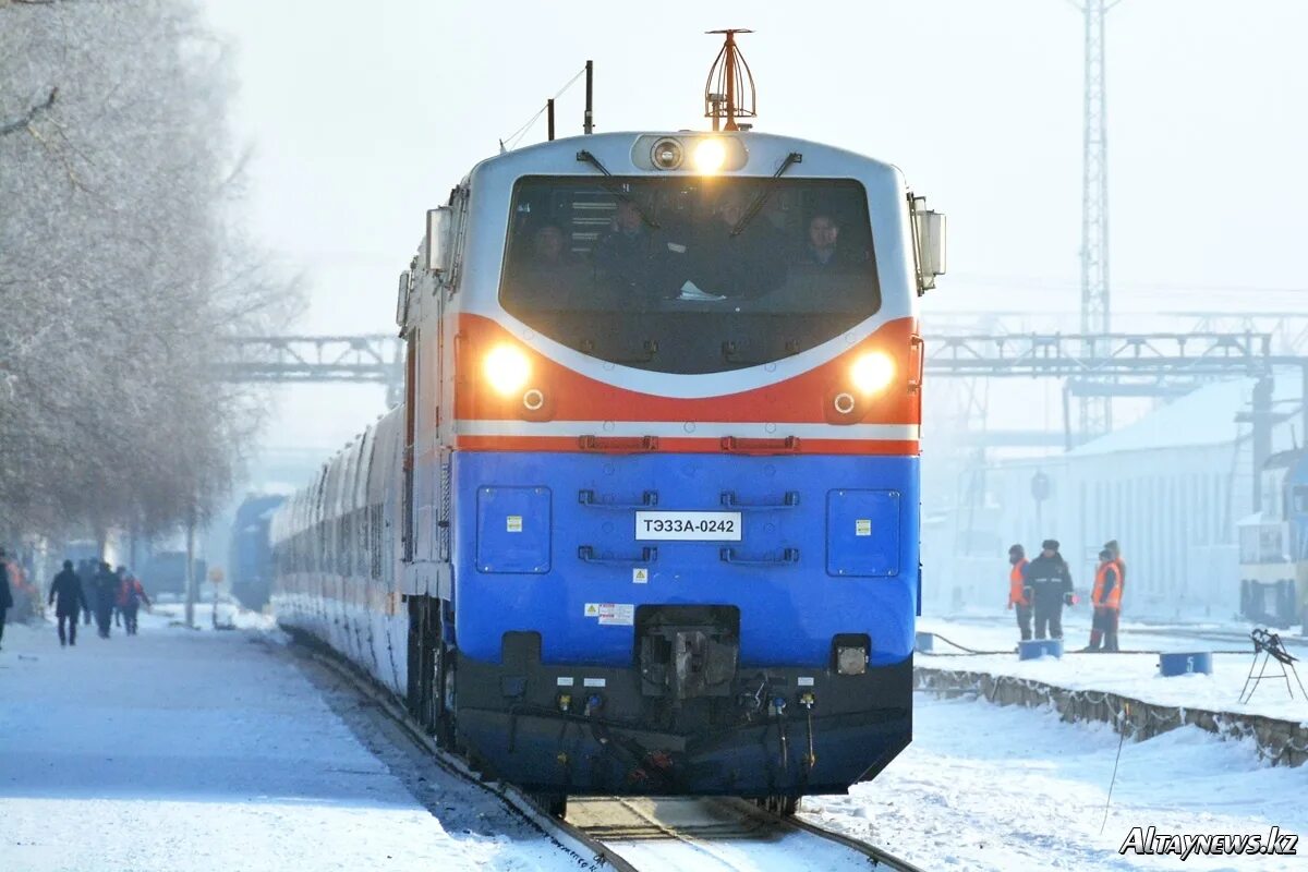 Поезда усть каменогорск. Жд усть каменогорск алматы. Железная дорога казахстана. Железнодорожный транспорт казахстана. Поезд алматы астана.