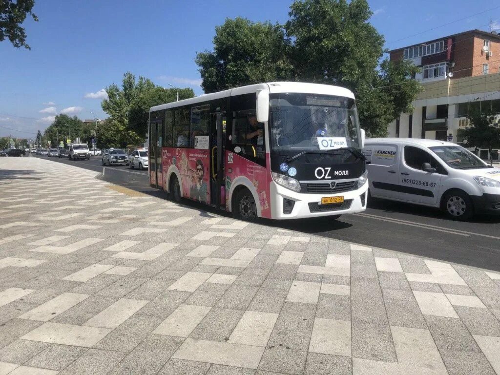 Оз молл маршрутки. Автобус 205 динская оз молл. 107 динская краснодар. автобус оз молл динская. 107 автобус динская краснодар.