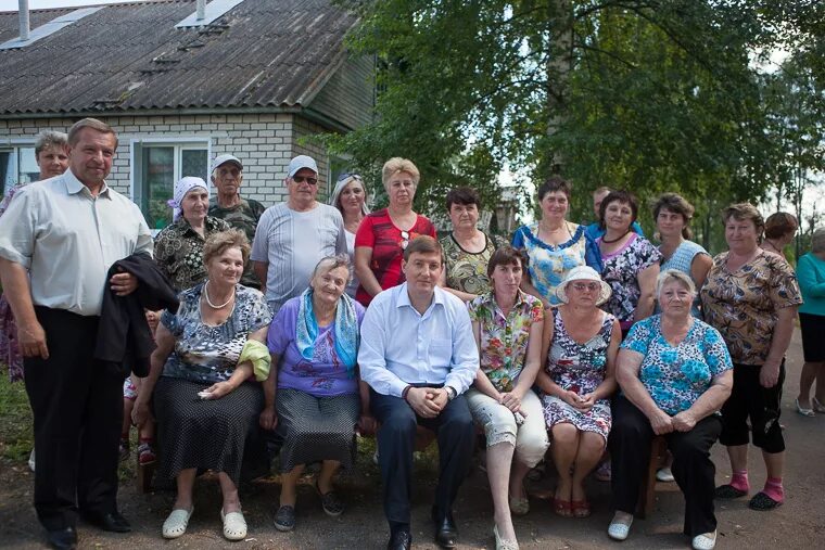 Говорит новоржев. Макарово Новоржевский район. Новоржев Псковская область школа. Г Новоржев Псковской области. Новоржевский район Макарово администрация.