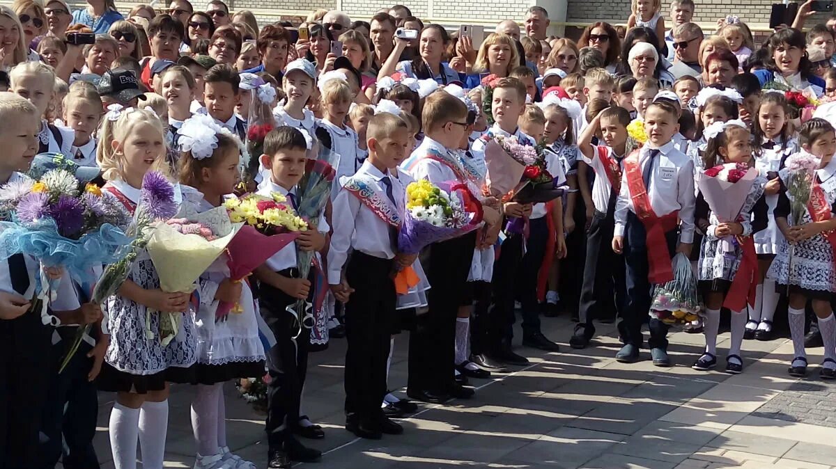 Белгородская школа 3. Школа 34 Белгород. Школа 20 Белгород. Школа 11 Белгород. Школа 44 Белгород.