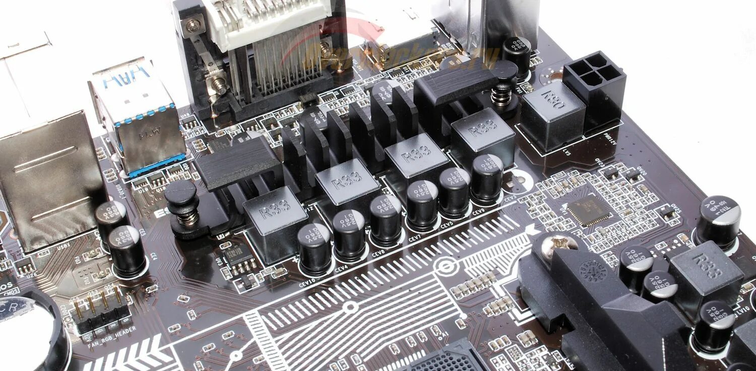 Греется питание процессора. Радиатор на цепь питания материнской платы msi а520. радиатор для охлаждения цепи питания процессора. охлаждение цепей питания материнской платы. охлаждение на цепь питания процессора.