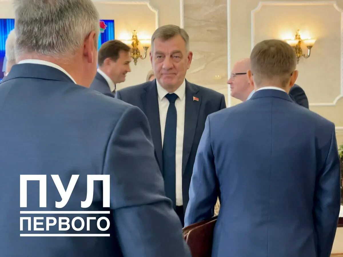 Лукашенко купается в черном море. Пул первой телеграмм. Пул первой телеграмм. Пул первого. Лукашенко лицо.