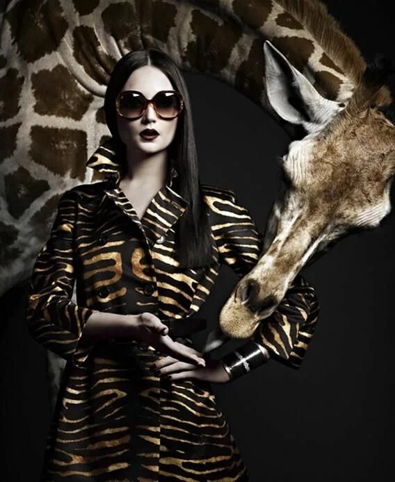 Fashion animals. Принт леопард дольче габбана. Картины fashion animals. Мода для животных вог. Animal fashion.