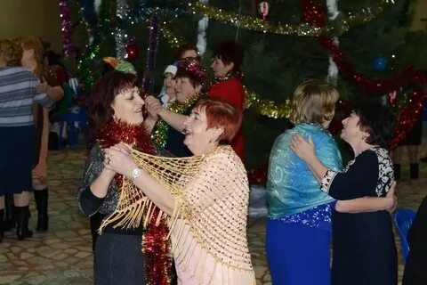 Игры на новый год в сельском клубе