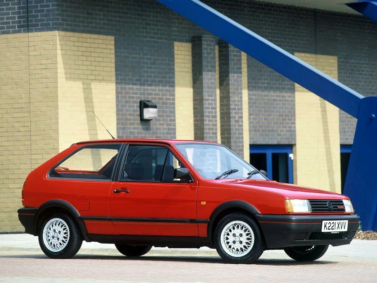 Vw polo 2. Volkswagen Polo 2 Coupe. VW Polo mk2. Volkswagen поло 1990. Фольксваген поло 1 поколение.