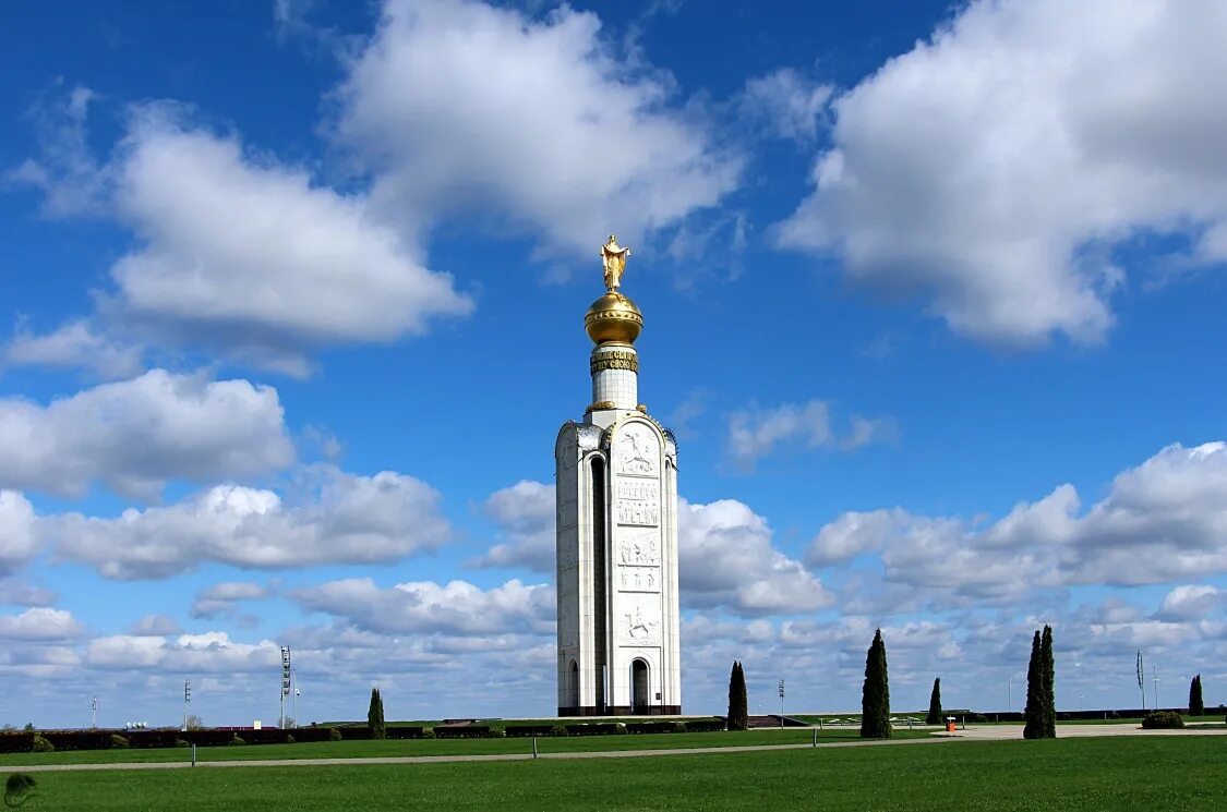 Погода село прохоровское. Звонница Белгород Прохоровка поле. Звонница Белгород Прохоровка. Звонница в Прохоровке Белгородской области. Прохоровское поле колокольня.