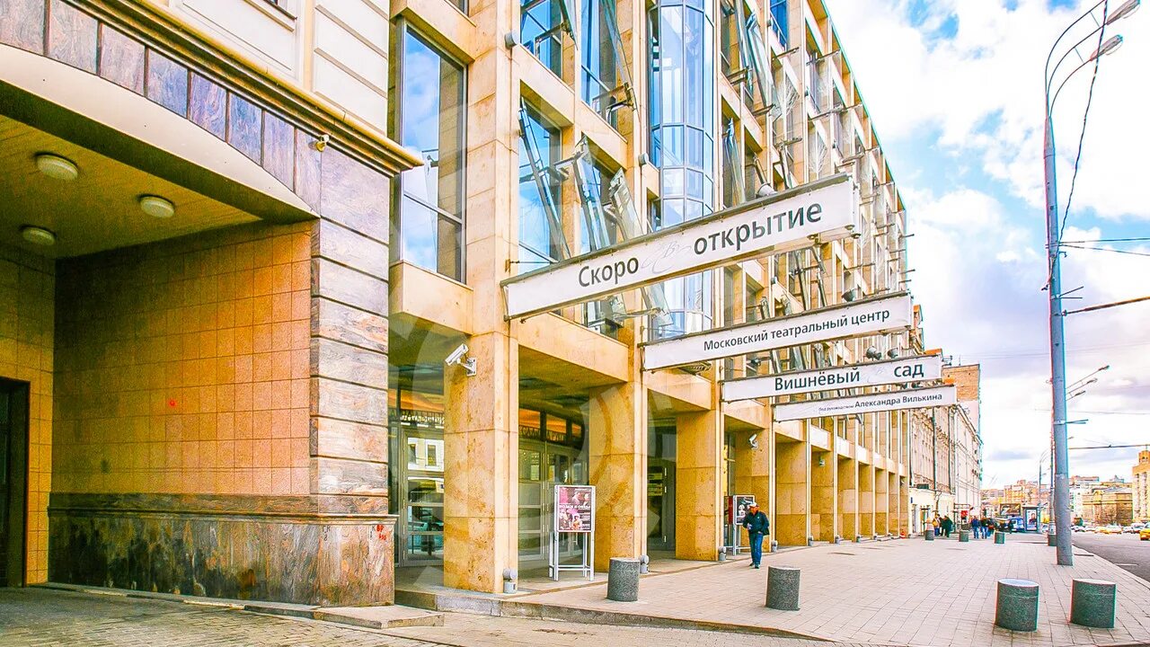 Театральный центр вишневый сад зал. Вишнёвый сад театр сухаревская. Театр мтц вишневый сад. Мтц вишневый сад сайт. Московский театральный центр вишневый сад.