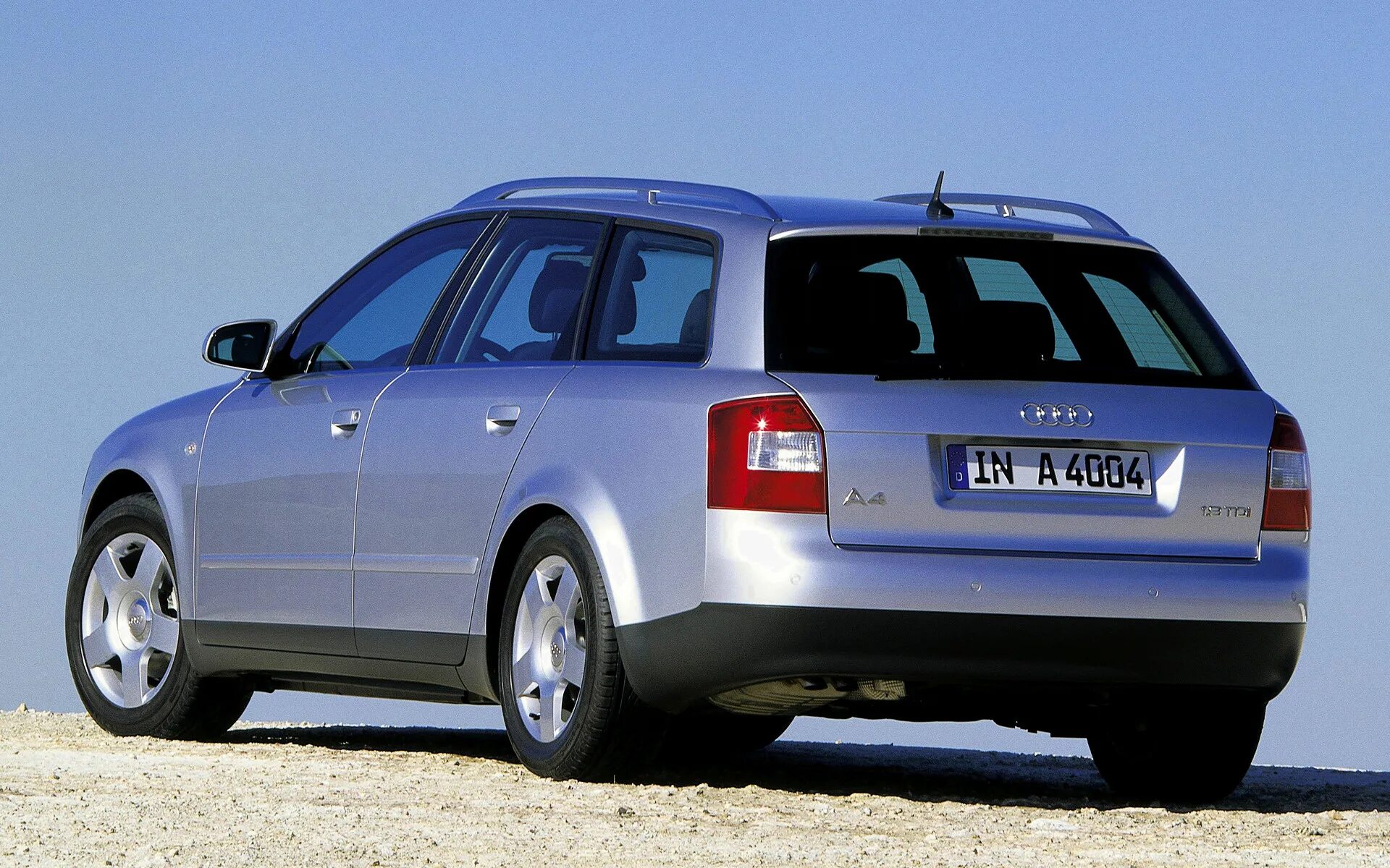 Audi a4 b6 2001. Audi a4 b6 универсал. Audi a4 2001 универсал. Ауди а4 Авант. Ауди а4 1.9 тди универсал