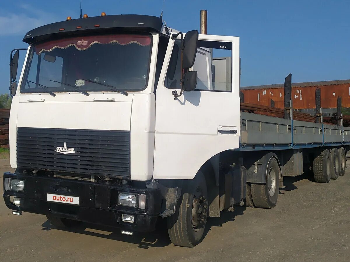 Маз 543203 с прицепом. Сцепки маз бу. Жесткая сцепка маз 5440. Маз 5440 сцепка штора. Прицеп маз в сцепке фото.
